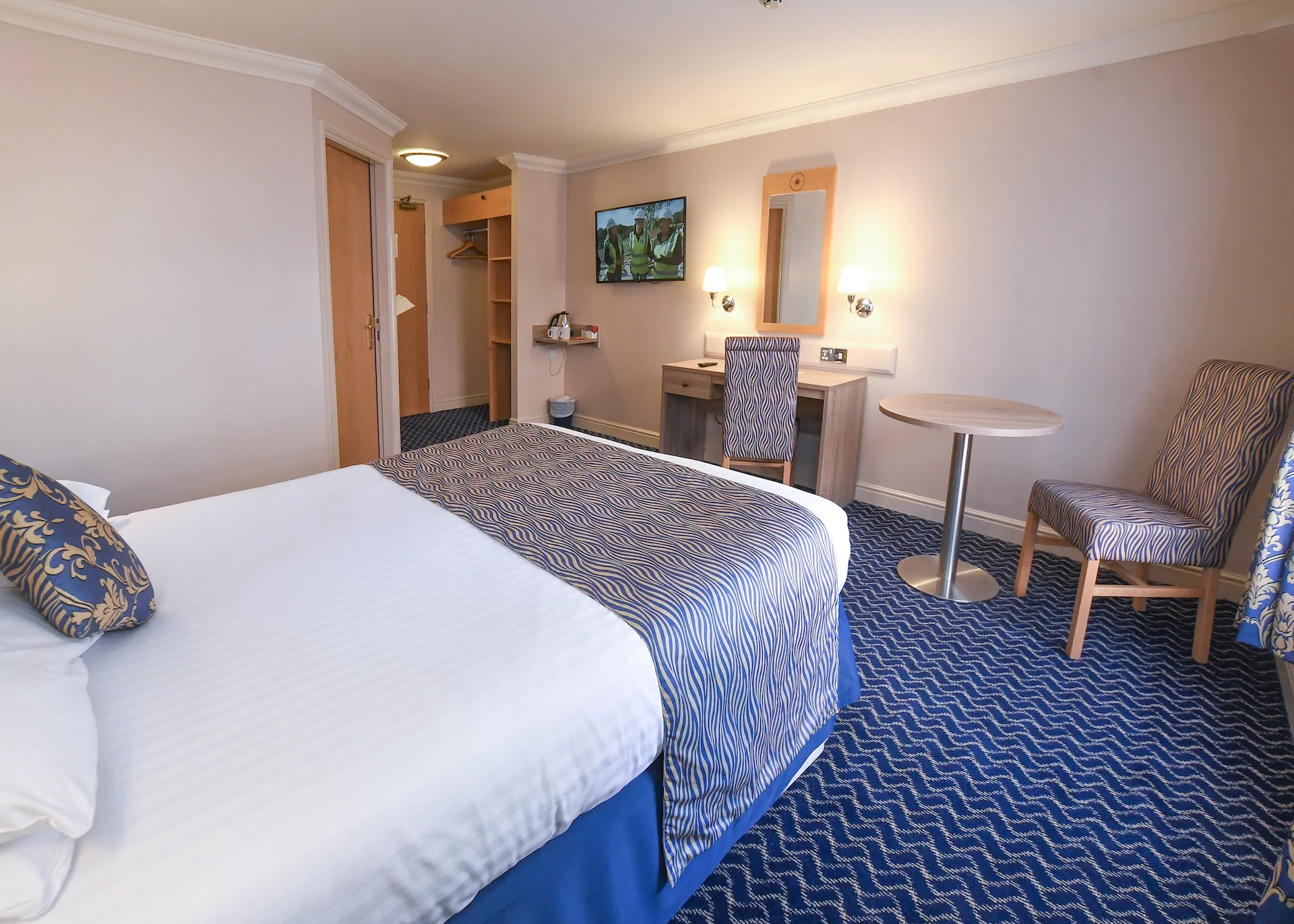 Queens Hotel York - Bedroom