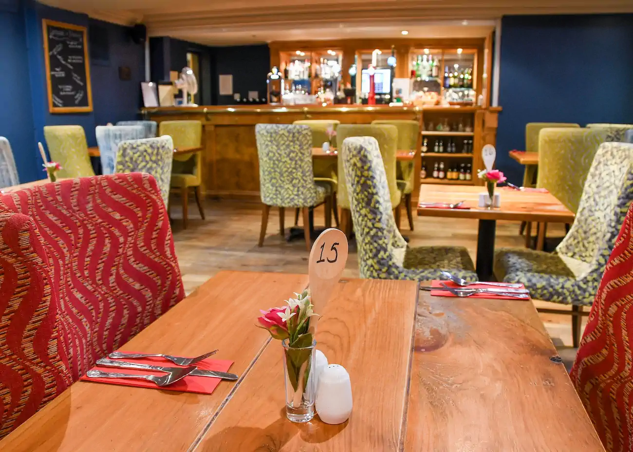 Queens Hotel - Restaurant and bar